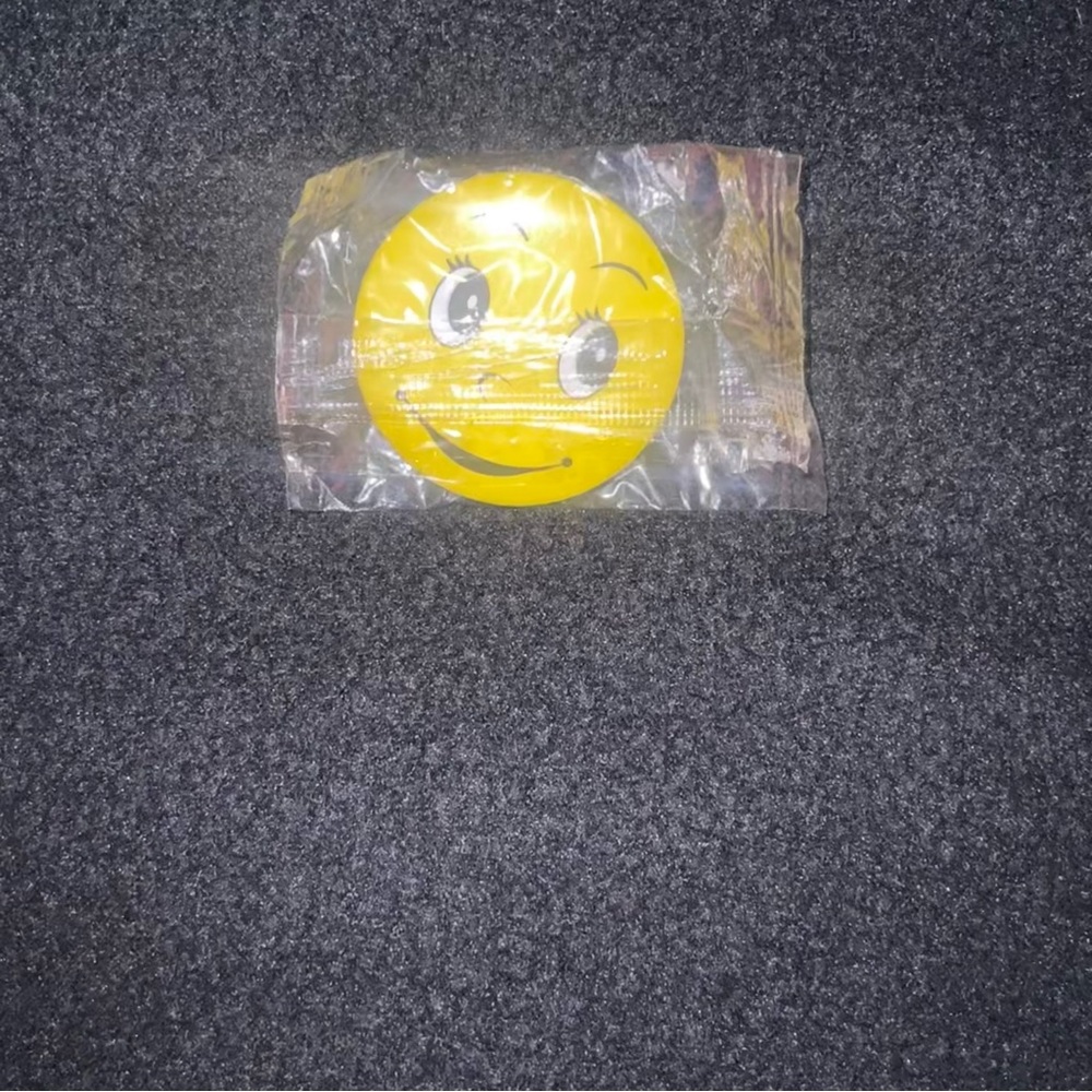 Smiley Face Brooch Yellow